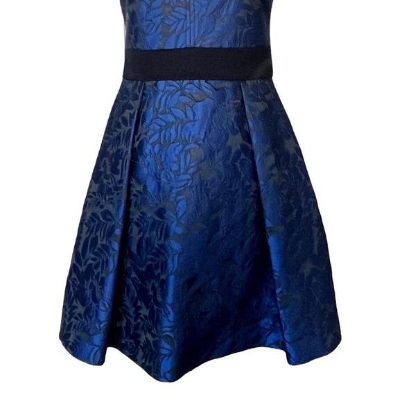 BLACK HALO Mini Cocktail Dress Black Jacquard Metallic Blue Sleeveless Designer - Picture 4 of 8